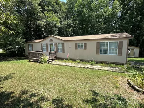 1355 Oak Breeze Dr, Mooresville, NC 28115