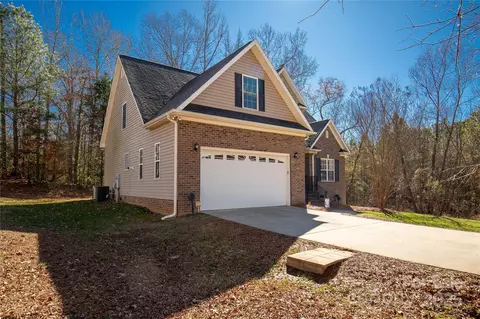 Exterior - 4114 Flint Dr, Lancaster, SC 29720 photo 2 of 7