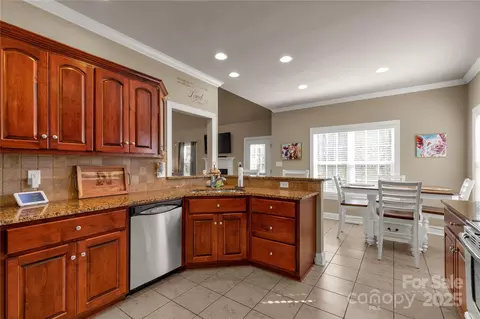 Kitchen - 4114 Flint Dr, Lancaster, SC 29720 photo 3 of 3