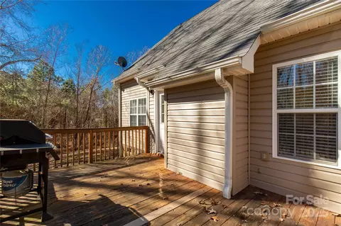 Exterior - 4114 Flint Dr, Lancaster, SC 29720 photo 5 of 7