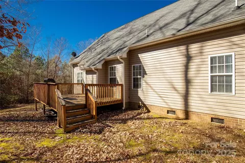 Exterior - 4114 Flint Dr, Lancaster, SC 29720 photo 6 of 7