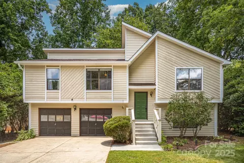 7434 Lawyers Station Dr, Mint Hill, NC 28227