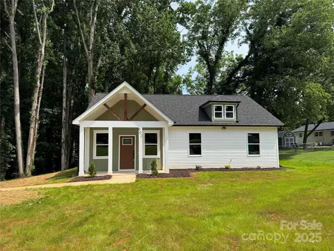 602 Craig St, Cherryville, NC 28021