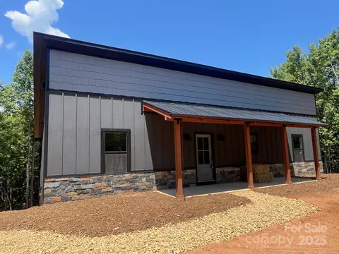 344 Black Lark Dr, Marion, NC 28752