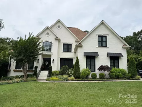 9604 Oliver Ct, Harrisburg, NC 28075