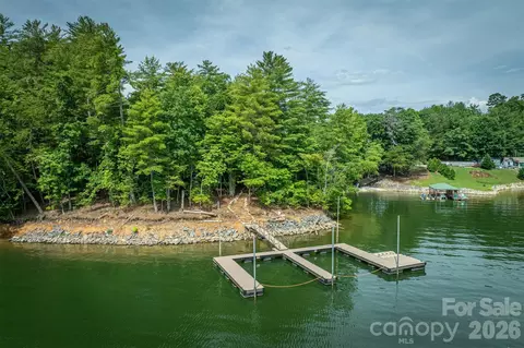 810 Marina 1 Dr #1, Nebo, NC 28761