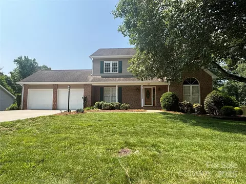 228 31st Avenue Ne Ct NE, Hickory, NC 28601