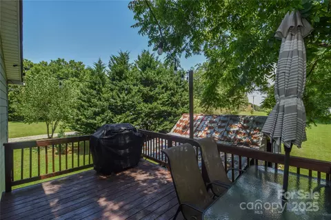 Exterior - 1239 Mac Ln, Stanley, NC 28164 photo 3 of 4