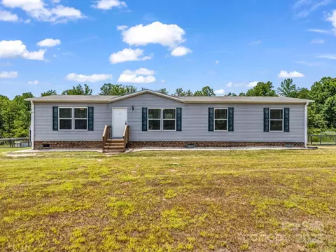 276 Windy Hill Dr, Forest City, NC 28043
