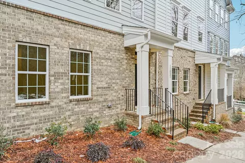 11021 Warfield 03 Ave #03, Huntersville, NC 28078