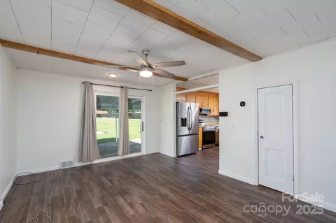 Living - 2125 E Ridge Rd, Salisbury, NC 28144 photo 3 of 8