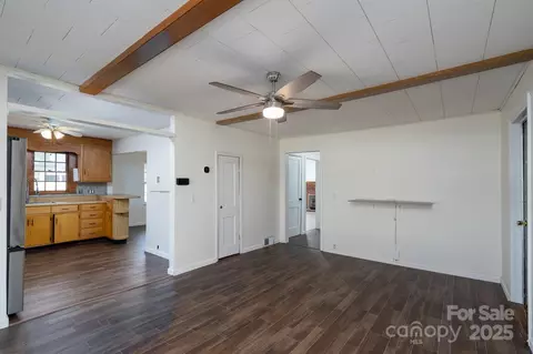 Living - 2125 E Ridge Rd, Salisbury, NC 28144 photo 2 of 8