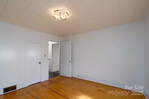 Bedroom - 2125 E Ridge Rd, Salisbury, NC 28144 photo 1 of 3