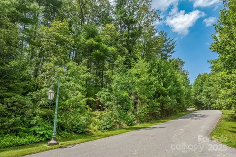 99999 Cedar Hill 28 Dr #28, Biltmore Forest, NC 28803