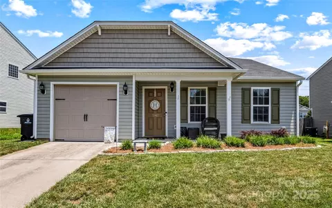 5967 Odenton Ln, Pfafftown, NC 27040