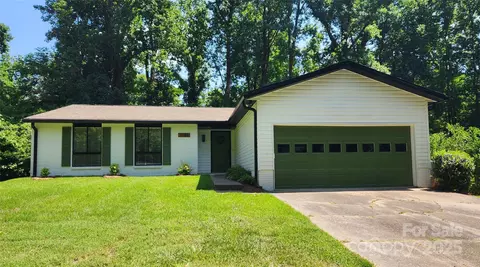 7228 Rollingridge Dr, Charlotte, NC 28211