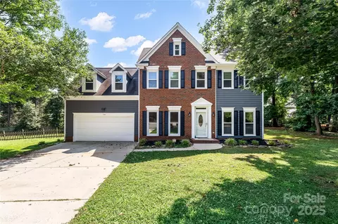1581 Bluff Ct, Rock Hill, SC 29732