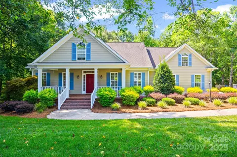 126 Friendfield Dr, Fort Mill, SC 29715