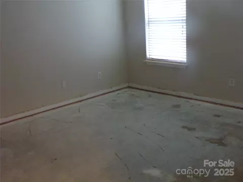 Bedroom - 569 River View Dr, Lowell, NC 28098 photo 1 of 3