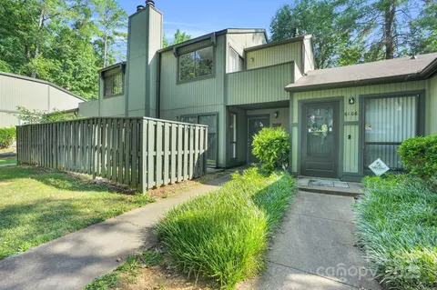 6104 Bent Tree Ct, Charlotte, NC 28212