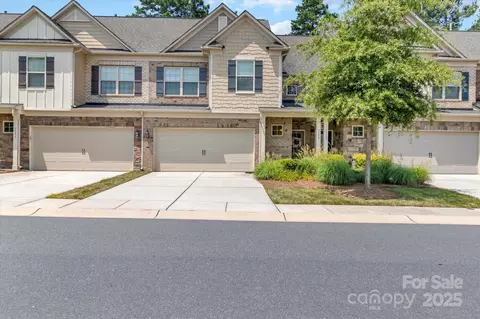 3159 Hartson Pointe Dr, Fort Mill, SC 29707