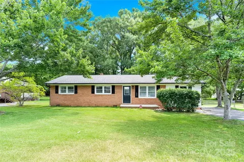 501 Kingfield Sw Dr SW, Concord, NC 28027