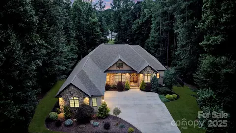 146 Bullfinch Rd, Mooresville, NC 28117