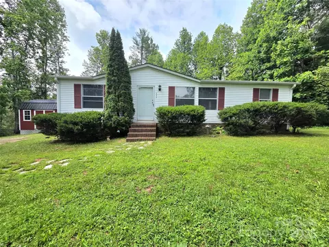 552 Hidden Forest Dr, Marion, NC 28752