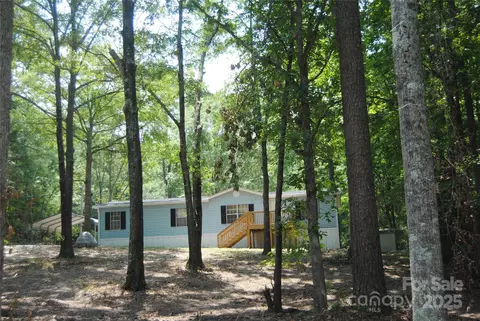 561 Woodglenn Rd, Catawba, SC 29704