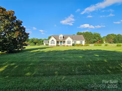417 Garret Ln, York, SC 29745