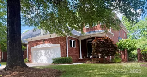 16042 Stonemont Rd, Huntersville, NC 28078