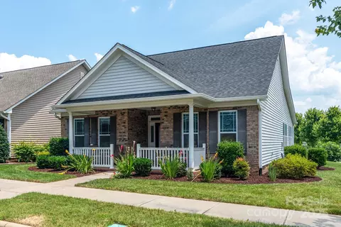 17745 Morehampton Ave, Cornelius, NC 28031 photo 2