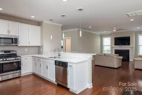 17745 Morehampton Ave, Cornelius, NC 28031 photo 8
