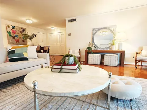 1323 Queens 327 Rd #327, Charlotte, NC 28207
