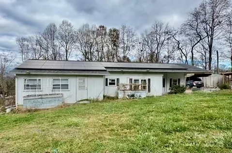 15 Deno Dr, Asheville, NC 28806