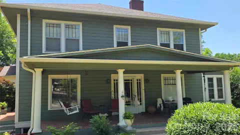 313 E Main St, Morganton, NC 28655