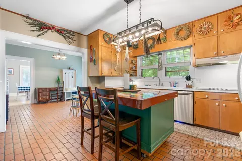 Kitchen - 313 E Main St, Morganton, NC 28655 photo 2 of 3