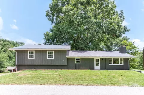 76 Trent Rd, Brevard, NC 28712