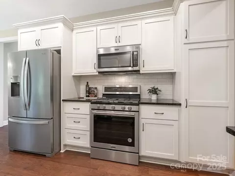 Kitchen - 1011 Duntov Dr, Monroe, NC 28110 photo 2 of 4