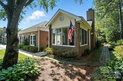 8441 Olde Troon Dr, Charlotte, NC 28277