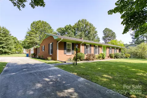 321 Knollwood Ave, Salisbury, NC 28144