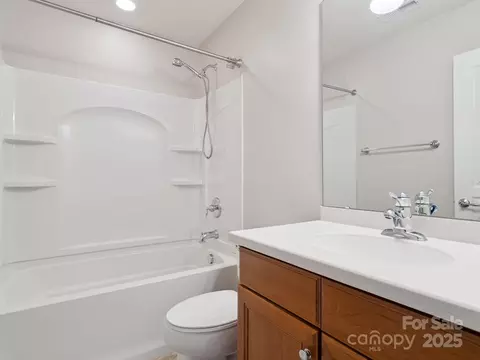 Bath - 570 Sixth Baxter Xing, Fort Mill, SC 29708 photo 2 of 3