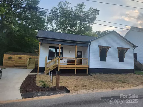 704 S Harding Ave, Kannapolis, NC 28083