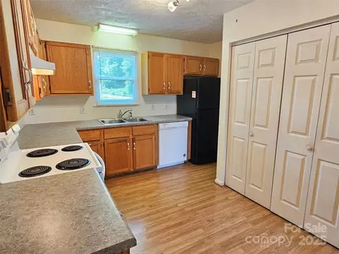 1982 Conley Rd, Morganton, NC 28655 photo 10
