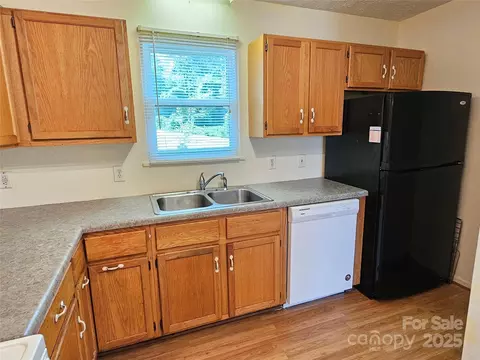 1982 Conley Rd, Morganton, NC 28655 photo 11