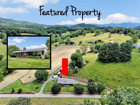 View/Area - 463 Golf Course Rd, Clyde, NC 28721 photo 1 of 4