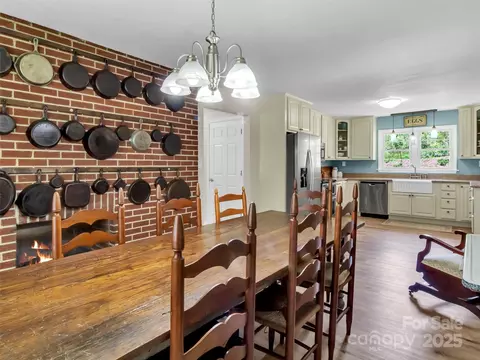 Dining - 463 Golf Course Rd, Clyde, NC 28721 photo 4 of 5