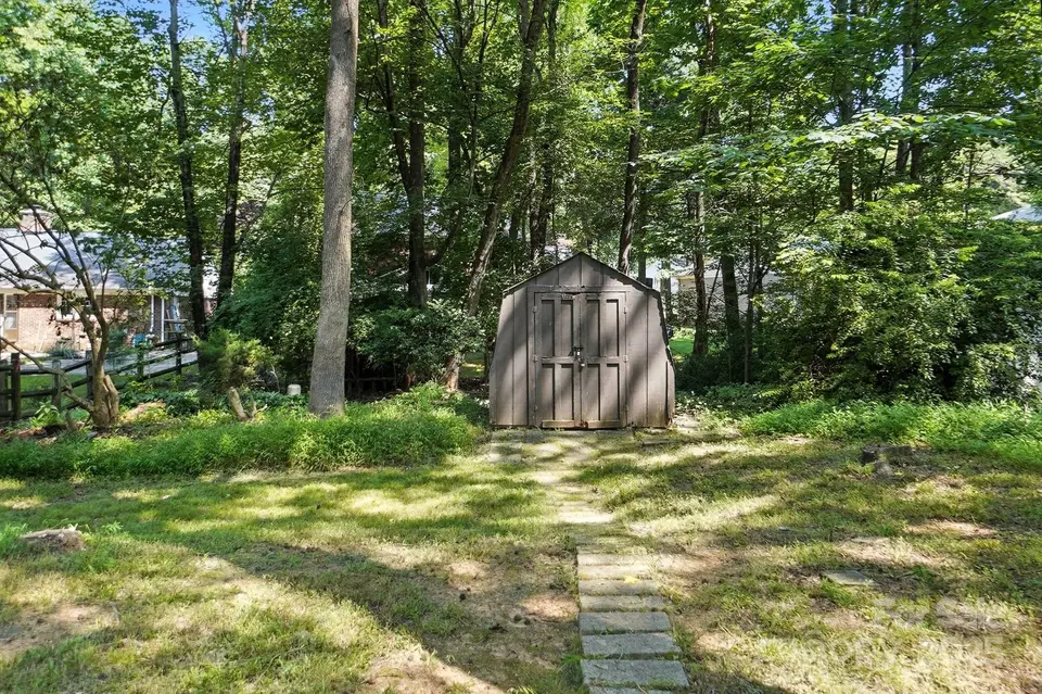 Exterior - 9535 Hinson Dr, Matthews, NC 28105 photo 9 of 9