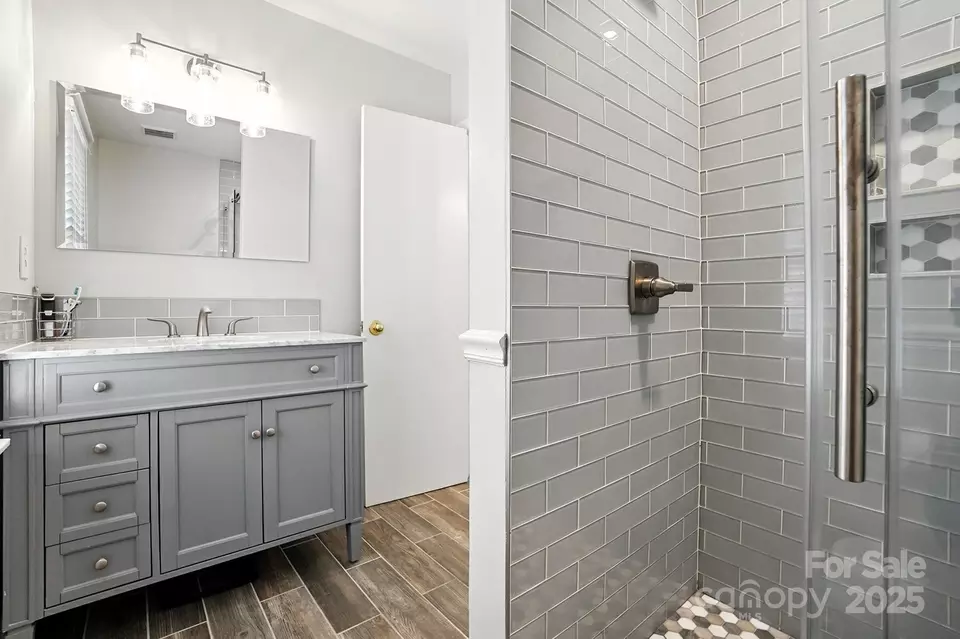 Bath - 9535 Hinson Dr, Matthews, NC 28105 photo 4 of 4