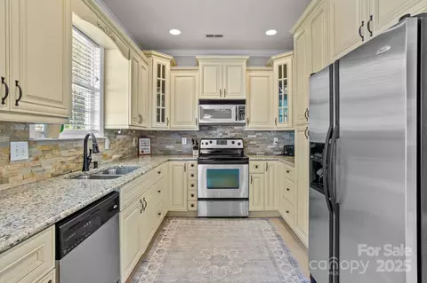10825 Traders Ct, Davidson, NC 28036 photo 9